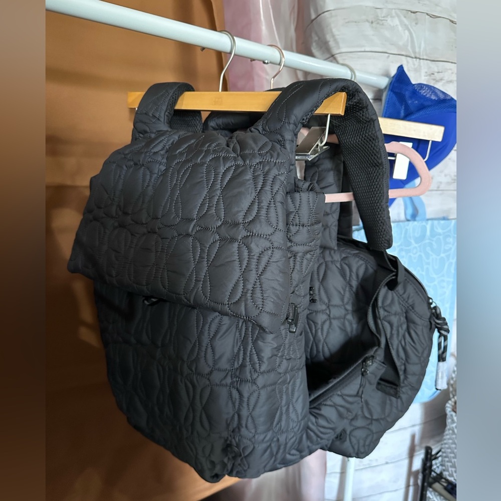 Lululemon Quilted Embrace backpack 13L - Picture 13 of 15
